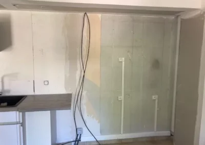 Travaux réalisés à Angers : isolation du garage, rénovation de la cuisine et de la buanderie – AVO Rénovation