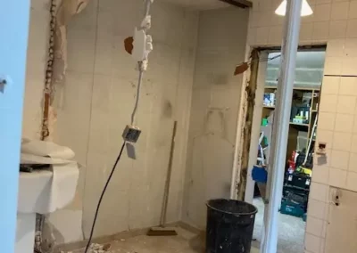 Projet de rénovation intérieure à Angers : garage isolé, cuisine et buanderie modernisées avec AVO Rénovation