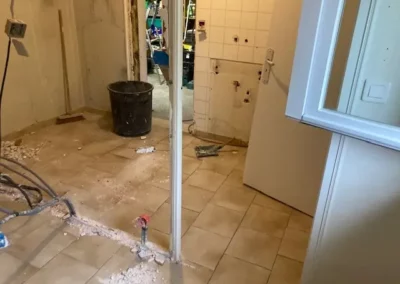 Projet de rénovation intérieure à Angers : garage isolé, cuisine et buanderie modernisées avec AVO Rénovation