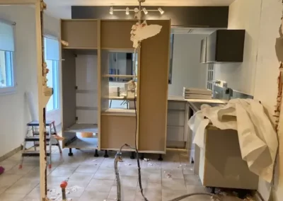 Projet de rénovation intérieure à Angers : garage isolé, cuisine et buanderie modernisées avec AVO Rénovation