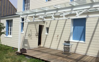 Rénovation extérieure complète à Angers : maçonnerie, isolation, bardage, terrasse et menuiserie