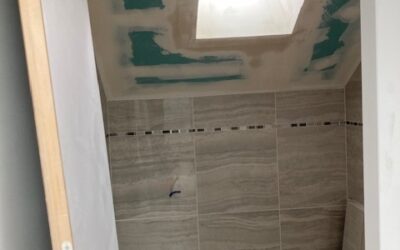 Rénovation intérieure à Avrillé : carrelage, faïence, placo et plomberie
