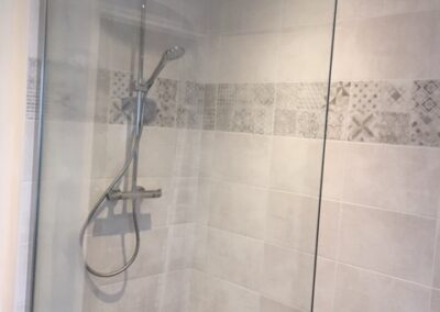 AVO Rénovation - rénovation complète de salle de bain étage à avrillé - plomberie et dépannage - 16