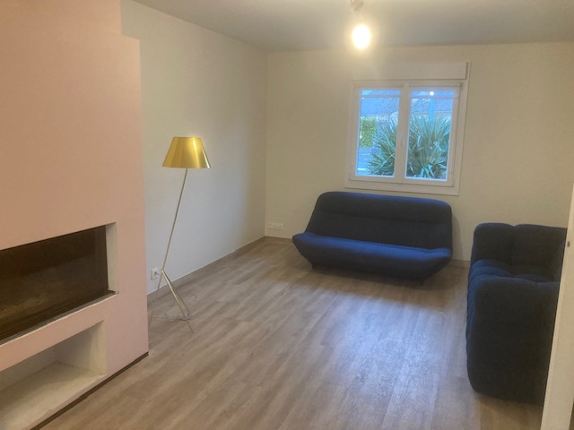 Modernisation salon / séjour – peinture et sol – Quartier Orgemont ANGERS – Janvier 2026