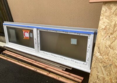 AVO Rénovation - isolation d un garage aux Ponts de cé - maçonnerie surbots - menuiserie porte fenêtre bardage