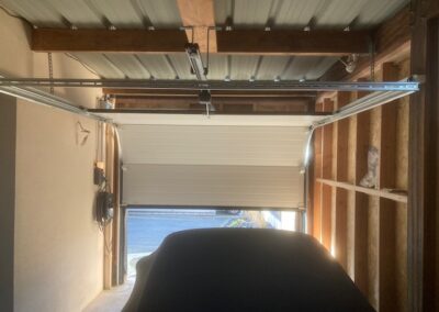 AVO Rénovation - isolation d un garage aux Ponts de cé - maçonnerie surbots - menuiserie porte fenêtre bardage