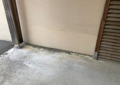 AVO Rénovation - isolation d un garage aux Ponts de cé - maçonnerie surbots - menuiserie porte fenêtre bardage