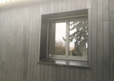 AVO Rénovation - isolation-par-exterieur-bardage-bois-brule-menuiserie-meo-kline-49 - 1