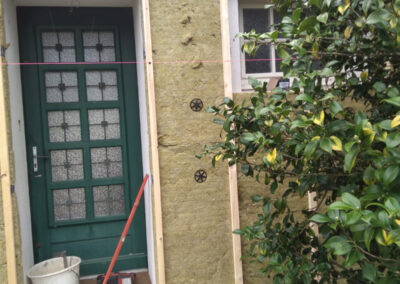 AVO Rénovation - isolation-par-exterieur-bardage-bois-brule-menuiserie-meo-kline-49 - 1