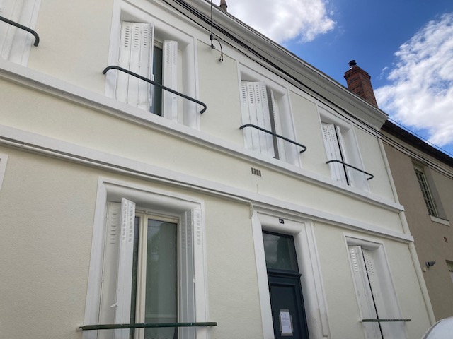 Travaux de peinture intérieure et extérieure façade pour cette maison Quartier éblé - ANGERS